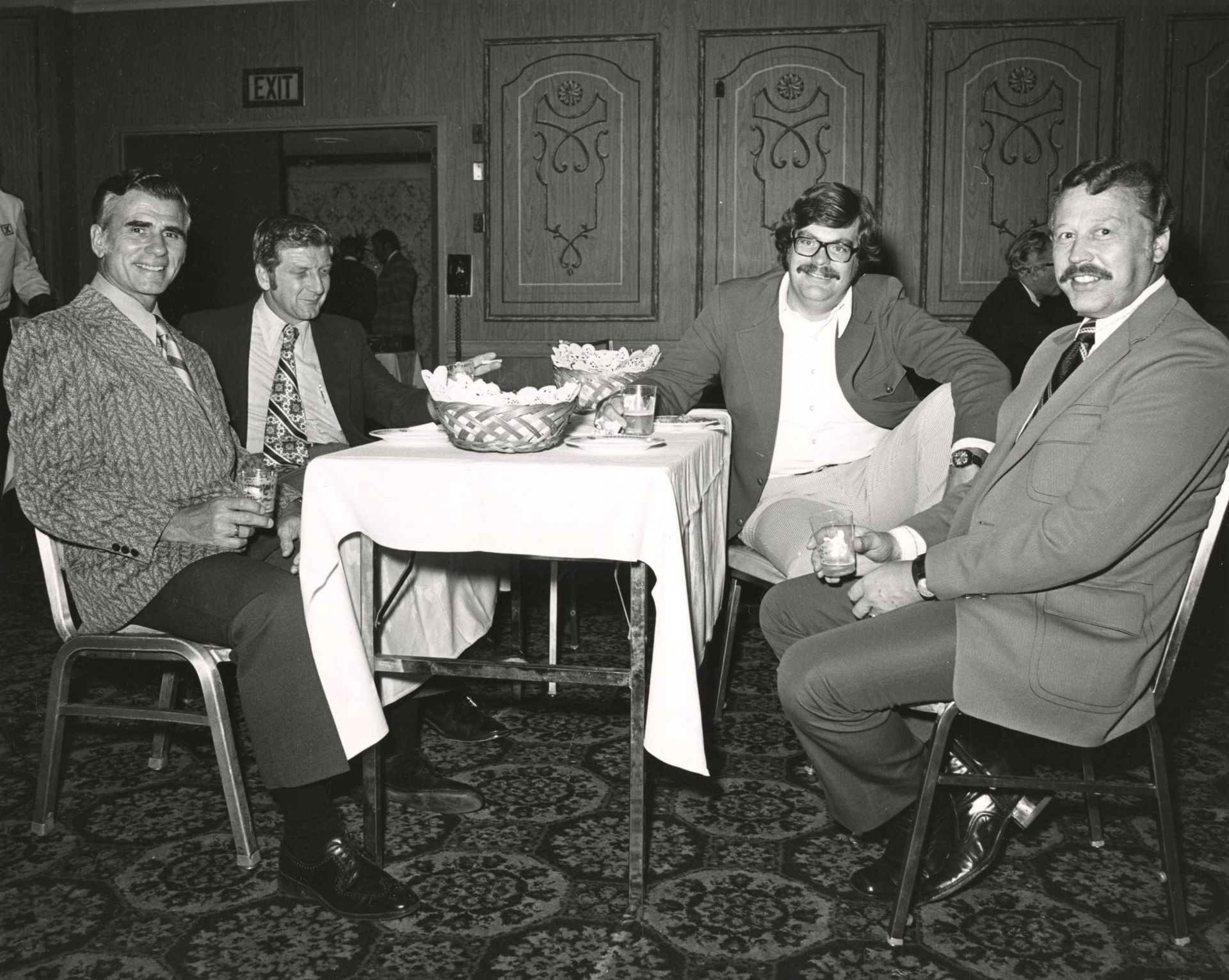 1975-2.jpg
