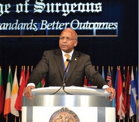 Dr. Britt delivering the 2017 Scudder Oration on Trauma