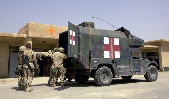 U.S. Army personnel with the 86th Combat Support Hospital in southern Iraq during Operation Iraqi Freedom. <br>Photo courtesy National Archives #6644700.
