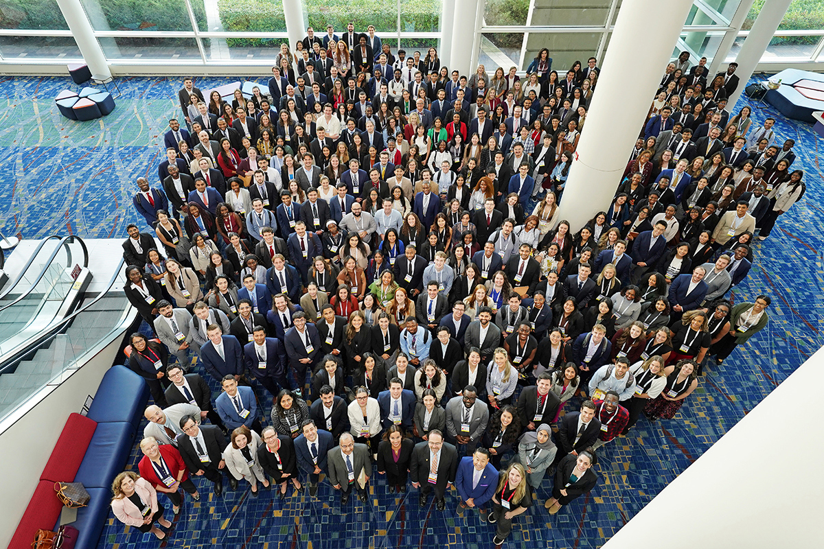 Medical Students: Submit Abstracts for Clinical Congress Quick Shot Session